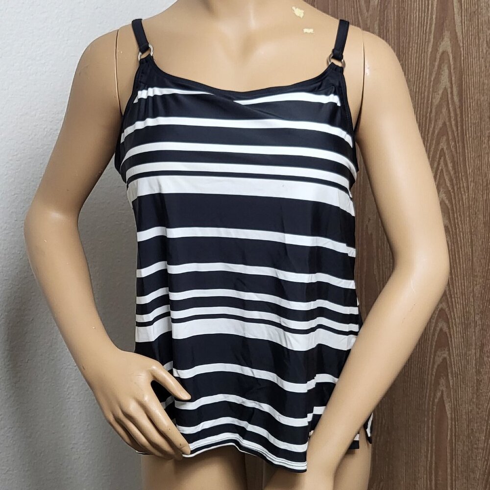St. John's Bay black-and-white-stripe tankini swim top EUC size 16W